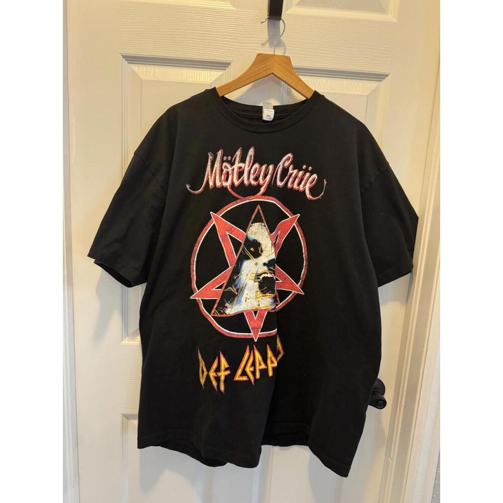 2022‎ MOTLEY CRUE IS BACK “THE STADIUM TOUR” T-SHIRT ADULT 2XL xxl BLACK rare - Picture 4 of 4